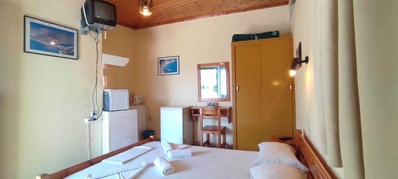 Villa Spiros Áyios Nikítas Buitenkant foto