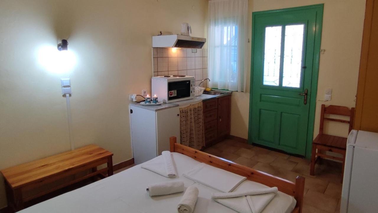 Villa Spiros Áyios Nikítas Buitenkant foto